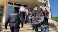 Izmir'de Uyusturucu Operasyonunda 5 Tutuklama