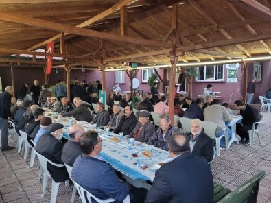 Karaagaç Mahallesi Iftar Yemeginde Bulustu