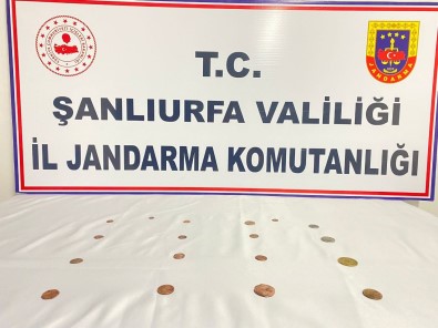 Sanliurfa'da Roma Dönemine Ait Tarihi Sikkeler Ele Geçirildi