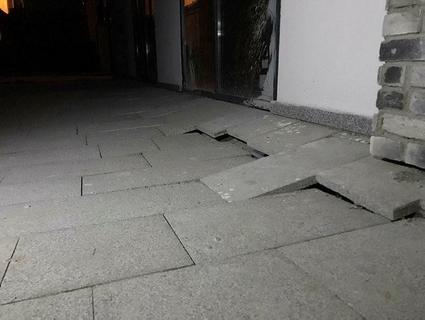 CHP'li başkanın 'prestij projem' dediği 11 milyonluk harabe! 7 yılda bitti 7 günde çöktü