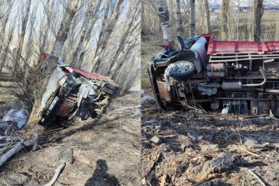 Agri'da Kamyon Sarampole Devrildi Açiklamasi 5 Ölü