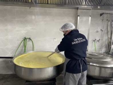 Bahçelievler'de 'Alo Iftar' Hatti Ile Vatandasa Sicak Yemek