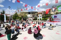 Bayrakli'da 23 Nisan Coskusu