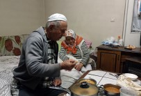 Belediye Yasli Çifte Iftar Için Getirdigi Sicak Yemegi Geri Aldi
