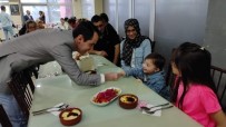 Engelli, Öksüz Ve Yetimler Gönül Sofrasinda Bulustu