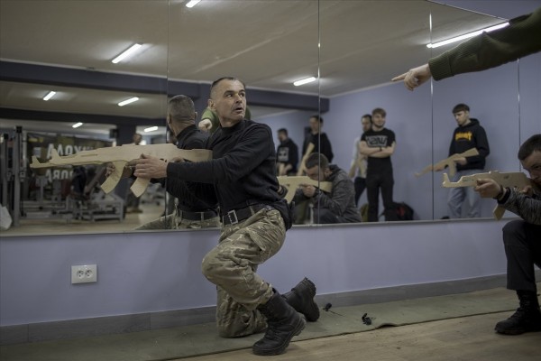 Lviv'de gönüllü savaşçılar eğitim alıyor!