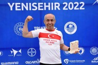 73 Yasindaki Demir Adam, 24 Saatte 2 Birincilik Aldi
