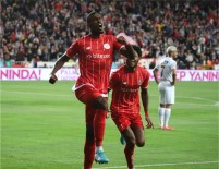 Antalyaspor'da Haji Wright, Performansiyla Göz Dolduruyor