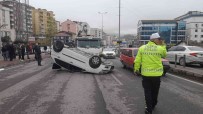 Çarpisan Otomobillerden Biri Takla Atti Açiklamasi 1 Yarali
