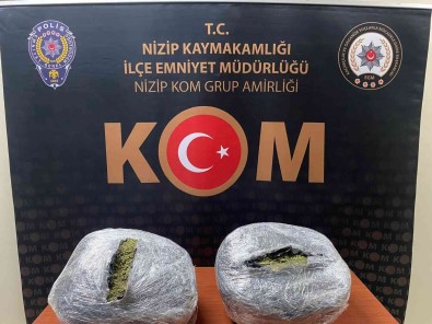 Durdurulan Araçtan 10 Kilo 500 Gram Esrar Çikti