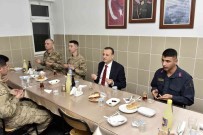 Vali Tasbilek, Orucunu Mehmetçikle Açti