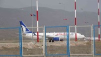 Anadolujet Uçagi Teknik Ariza Yapti, Tokat-Istanbul Uçak Seferi Iptal Edildi Haberi