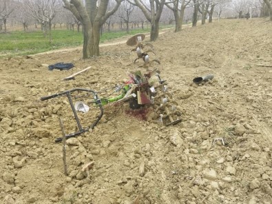 Çapa Motoruna Ayagini Kaptiran Çiftçi Agir Yaralandi