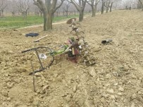 Çapa Motoruna Ayagini Kaptiran Çiftçi Agir Yaralandi