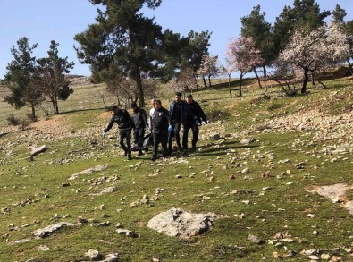 Gaziantep'te 25 Yasindaki Genç Agaca Asili Halde Bulundu