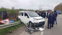 Samsun'da Tir Araçlari Biçti Açiklamasi 4 Yarali