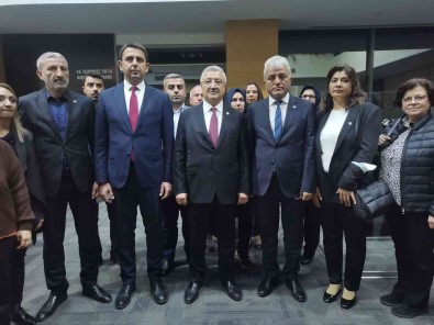 AK Parti Izmir Milletvekili Necip Nasir Açiklamasi 'Talep Ve Sorunlari Formülize Ederek Çözüme Kavusturacagiz'
