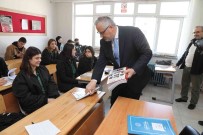 Baskan Kiliç'tan Gençlere TYT Soru Bankasi