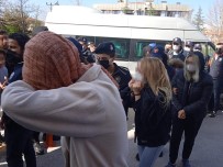 Dolandiriciliktan Gözaltina Alinan Kadin 'Ben De Kendime Güveniyorum, Içim Rahat' Dedi Haberi