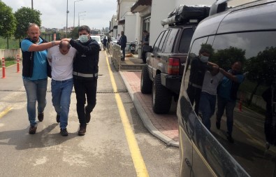 Köpek Kavgasi Kanli Bitti Açiklamasi 1 Ölü, 2 Yarali