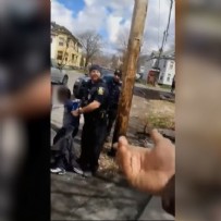 ABD - ABD polisi 8 yaşındaki siyahi çocuğu gözaltına aldı!