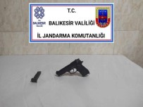 Balikesir'de Jandarmadan 24 Sahsa Gözalti