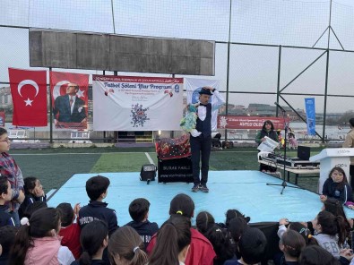 Eyüpsultan Belediyesi Çocuklara Özel Iftar Programi Düzenledi