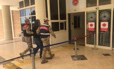 FETÖ'ye Yardim Eden Ögretmen Tutuklandi