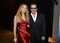 Johnny Depp Amber Heard davası kızışıyor! Depp: Şiddete başvuran kendisiydi! Yüzüme sigara bastırdı