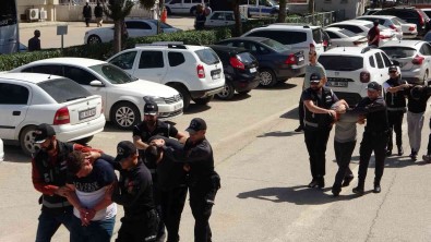 Adana'da Cinayet Sorusturmasina 3 Tutuklama