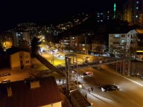 Gümüshane'de Süpheli Paket Alarmi Açiklamasi Trafik Çift Yönlü Kapatildi