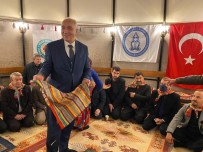 Yörük Türkmen Birligi, Türk Dünyasi Ögrencileriyle Bulustu