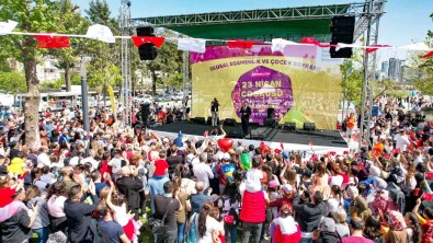 25 Bin Çocukla 'Bayram' Sevinci