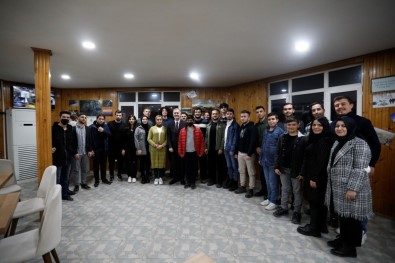 Çinar Karsilama Robotu TEKNOFEST Elemelerini Geçti