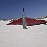 Antalya'da Nisan Ayinin Son Günlerinde Inanilmaz Kar Manzarasi