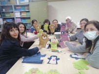 Atiklardan Yapilan Oyuncaklar Çocuklari Sevindirdi