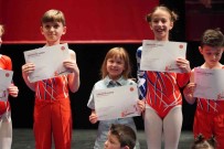 Cimnastik Kursu Ögrencileri Yeteneklerini Sergiledi, Sertifikalarini Aldi Haberi
