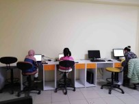 Edremit BILSEM'in Ortak Oldugu 'Codingwith Scratch' Etwinning Projesiyle Çocuklar Kodlama Ögreniyor