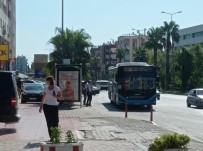 Antalya'da Turizm Ve Otobüs Esnafi 7 Bin 500 TL Maasla 8 Saat Çalisacak Soför Bulamiyor