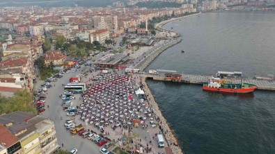 Gemlik'te Denize Nazir Iftar