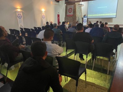 Sultanhisar'da Çilek Üreticilerine Egitim