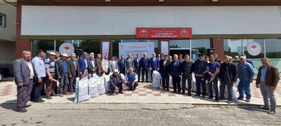 Tosya'da Çeltik Üretimi Yapan Üreticilere 27 Tonluk Tohum Destegi