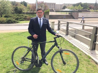 Turgutreis'in Ilçe Olabilmesi Için 745 Kilometre Pedal Çevirdi