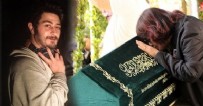 Berk Bayındır son yolculuğuna uğurlandı.