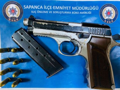 Sakarya'da Aranmasi Olan 5 Süpheli Gözaltina Alindi