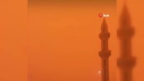 Suudi Arabistan'daki Kum Firtinasi Gökyüzünü Turuncuya Boyadi