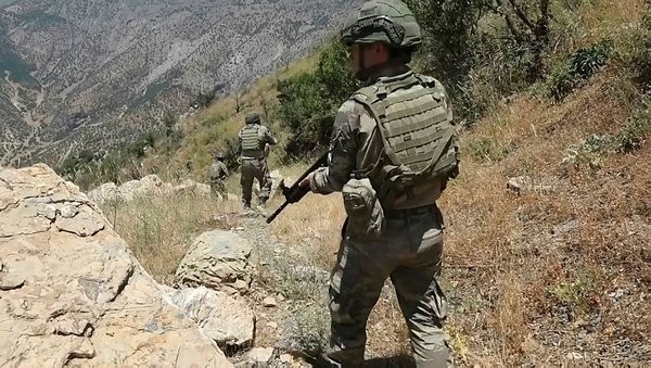 Mehmetçik girileme denilen yerde! PKK'lı hainlere kaçacak delik yok