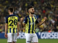 Fenerbahçe 3 golle 3 puanı aldı! Kanarya'dan üst üste 7. galibiyet...