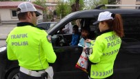 Mus'ta Polis Ve Jandarmadan 'Bayraminiz Kemerli Olsun' Uygulamasi