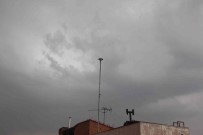 Eskisehir'in De Bulundugu Bölgede Kuvvetli Rüzgâr Ve Firtina Uyarisi